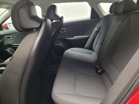 Used 2025 Kia K4 FWD image 18