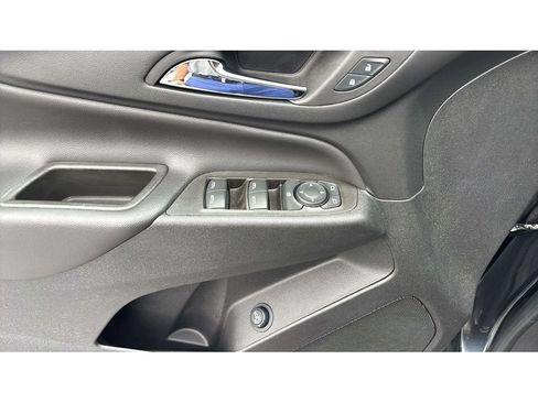 Used 2023 Chevrolet Equinox LT AWD/4WD image 18