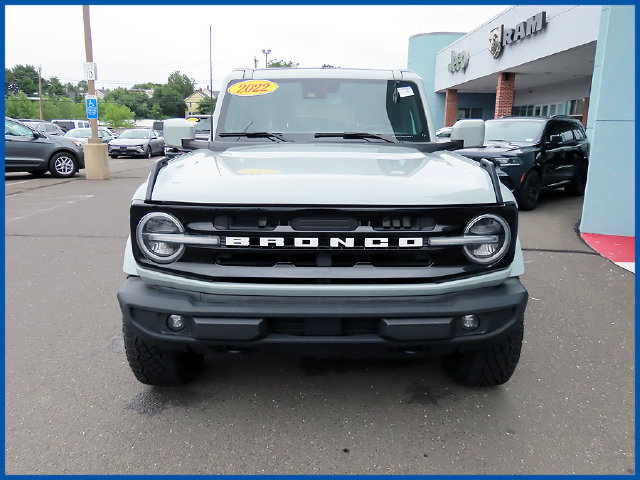 Used 2022 Ford Bronco Outer Banks AWD/4WD image 3