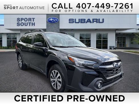 Used 2025 Subaru Outback Premium AWD/4WD image 1
