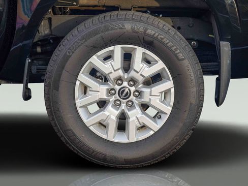 Used 2023 Nissan Frontier SV w/ SV Convenience Package image 41