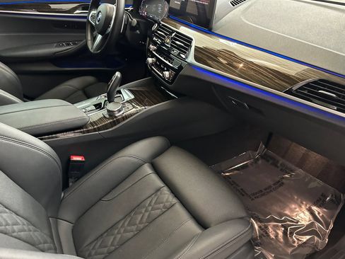 Used 2023 BMW 540i 540i w/ M Sport Package image 33