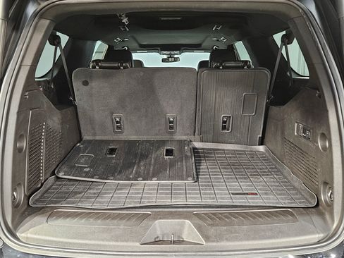 Used 2021 GMC Yukon XL SLT w/ SLT Luxury Package image 18