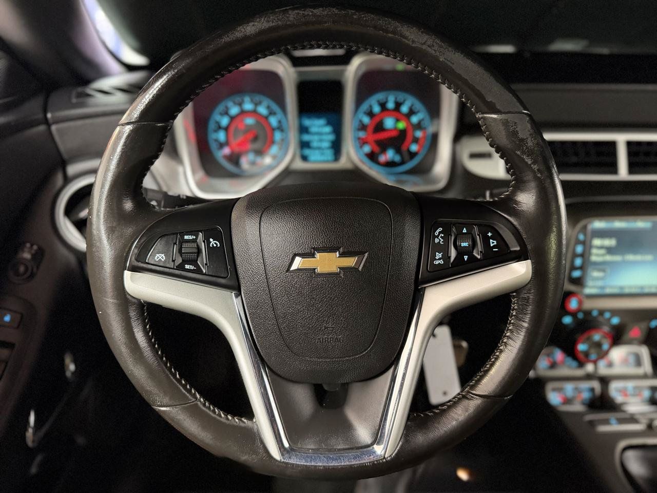 Used 2015 Chevrolet Camaro LT RWD image 18