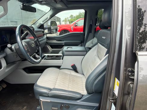 Used 2024 Ford F450 Limited w/ FX4 Off-Road Package AWD/4WD image 14