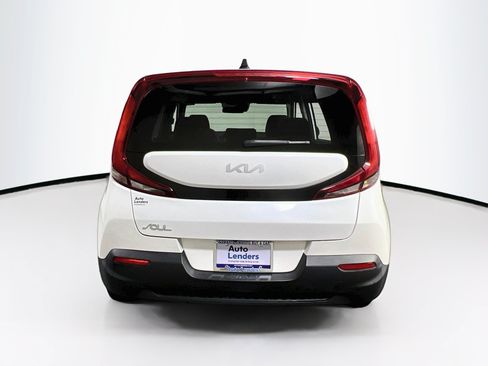 Used 2022 Kia Soul LX w/ Technology Package FWD image 6