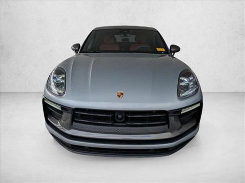 Used 2023 Porsche Macan Turbo image 5