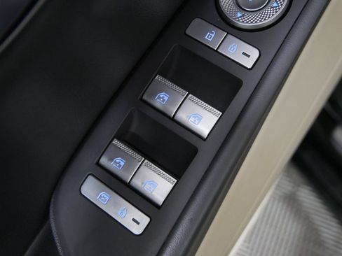 Used 2021 Genesis G80 2.5T AWD/4WD image 14