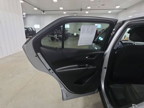 Used 2020 Chevrolet Equinox LT AWD/4WD image 24