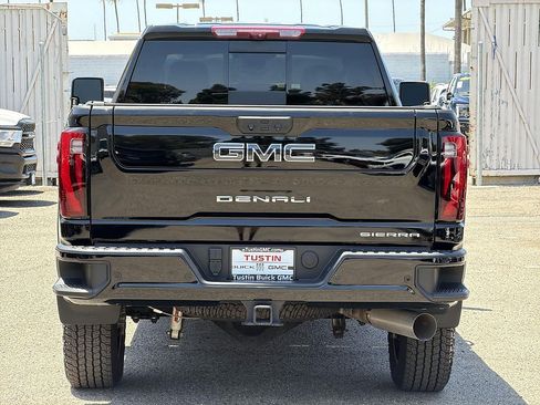 Used 2025 GMC Sierra 2500 Denali Ultimate AWD/4WD image 6