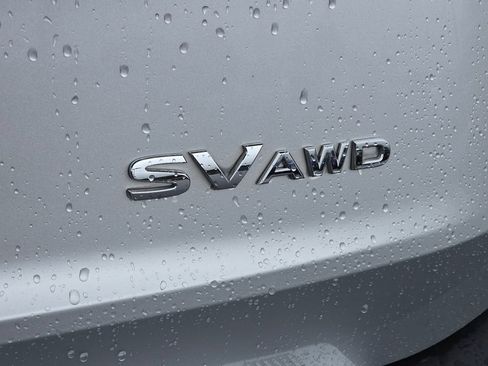 Used 2023 Nissan Rogue SV AWD/4WD image 12