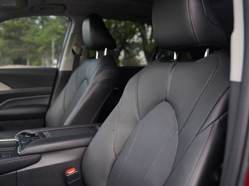 Used 2024 Toyota Grand Highlander AWD image 9