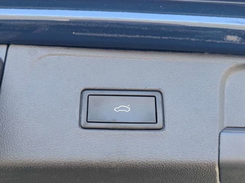 Certified 2022 Volkswagen Atlas SE AWD/4WD image 14