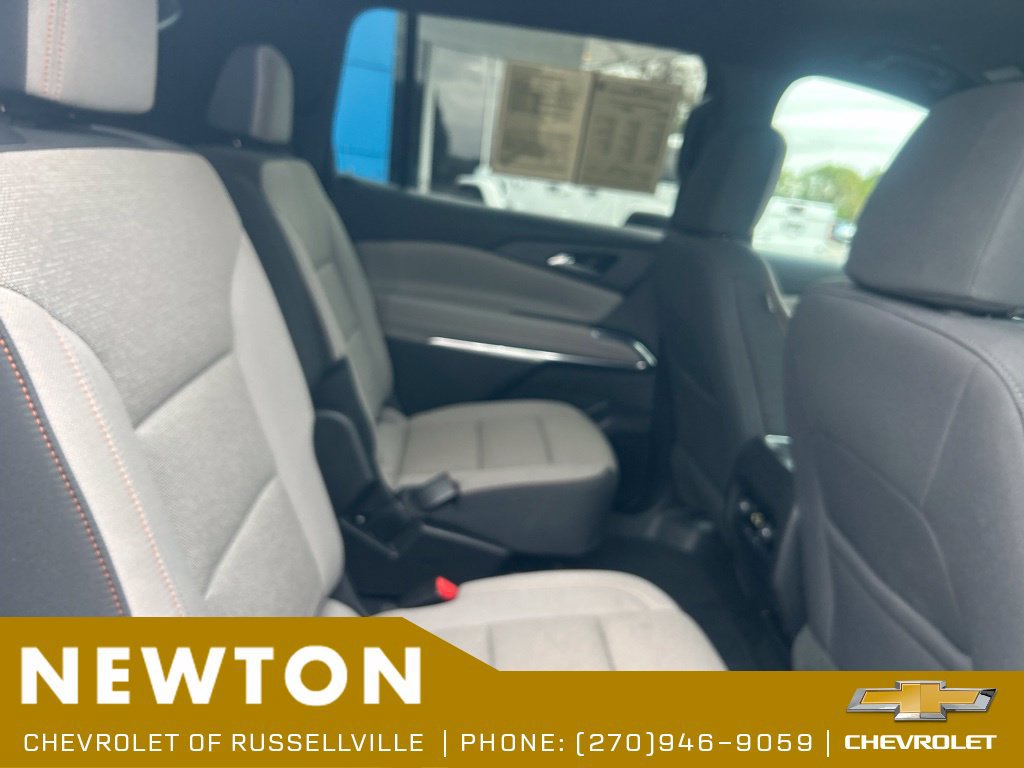 Used 2026 Chevrolet Traverse LT w/ Driver Confidence Package FWD image 28