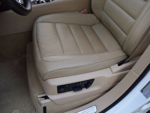 Used 2006 Volkswagen Touareg V10 TDI AWD/4WD image 40