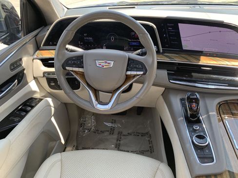 Used 2021 Cadillac Escalade Sport Platinum image 31