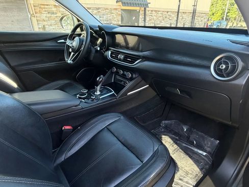 Used 2018 Alfa Romeo Stelvio AWD w/ Convenience Package image 11