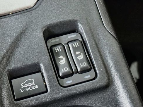 Used 2023 Subaru Crosstrek 2.0i Premium AWD/4WD image 3