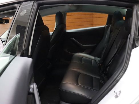 Used 2023 Tesla Model 3 Standard Range image 40