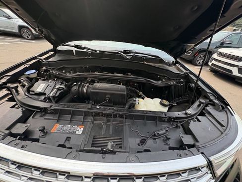 Used 2021 Ford Explorer Limited w/ Equipment Group 301A AWD/4WD image 31