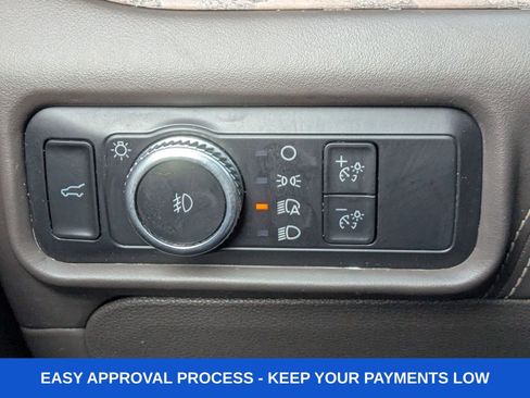 Used 2022 Ford Explorer Platinum w/ Equipment Group 601A AWD/4WD image 46
