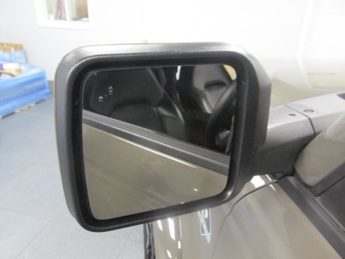 Used 2025 Ford Bronco Outer Banks AWD/4WD image 18