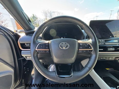 Used 2024 Toyota Grand Highlander AWD Hybrid image 9