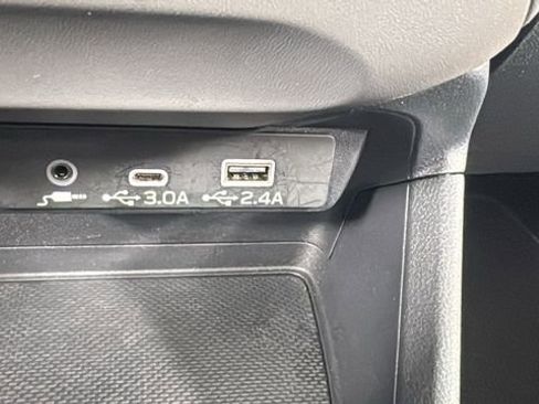 Certified 2024 Subaru Crosstrek 2.0i Premium image 31