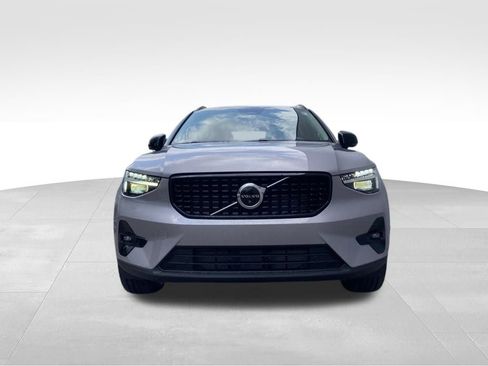 Certified 2026 Volvo XC40 B5 Plus w/ Protection Package Premier image 7