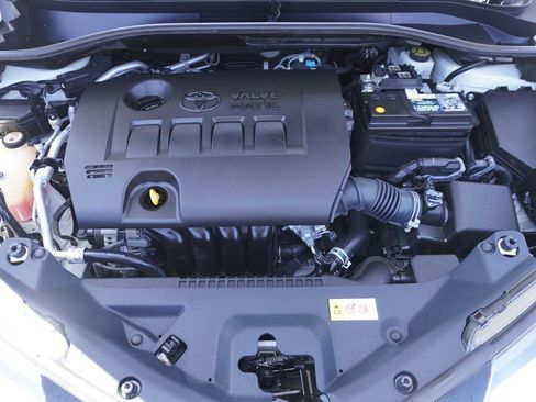 Certified 2018 Toyota C-HR XLE FWD image 21
