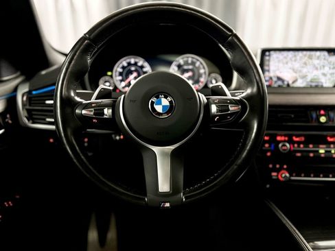 Used 2019 BMW X6 xDrive35i w/ M Sport Package image 31