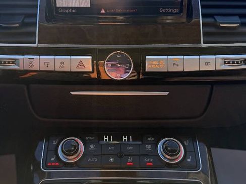 Used 2015 Audi A8 L 4.0T w/ Premium Package image 19