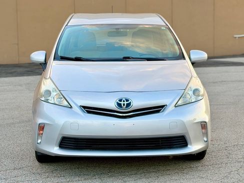 Used 2012 Toyota Prius V Three FWD image 2
