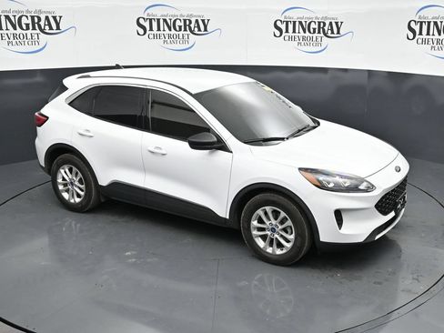 Used 2022 Ford Escape SE w/ Convenience Package FWD image 18