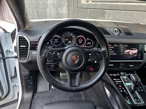 Certified 2023 Porsche Cayenne Turbo GT AWD/4WD image 26