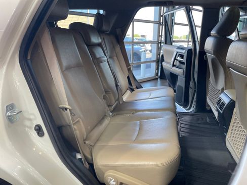 Used 2018 Toyota 4Runner Limited AWD/4WD image 18