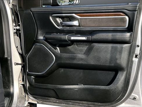 Used 2021 RAM 1500 Laramie AWD/4WD image 29