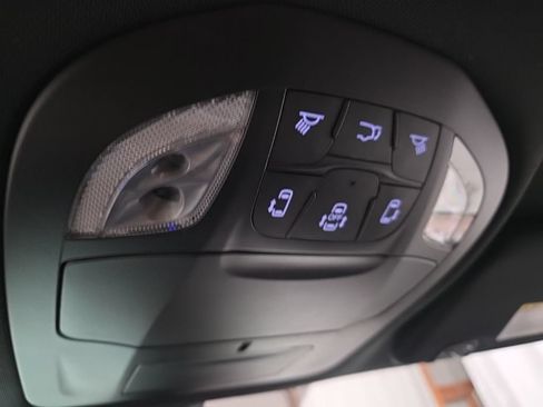 New 2026 Chrysler Pacifica Select AWD/4WD image 22