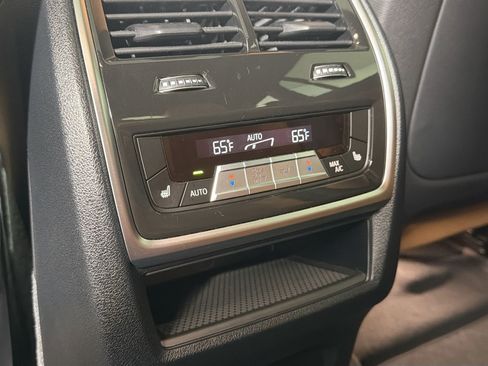 Certified 2022 BMW X6 xDrive40i w/ M Sport Package image 26