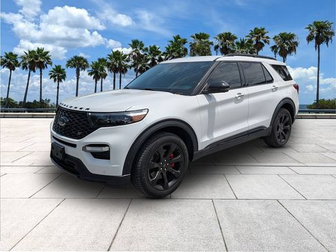 Certified 2021 Ford Explorer ST w/ Equipment Group 401A AWD/4WD image 3