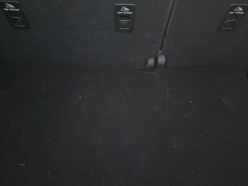 Used 2020 Ford Escape Titanium image 9