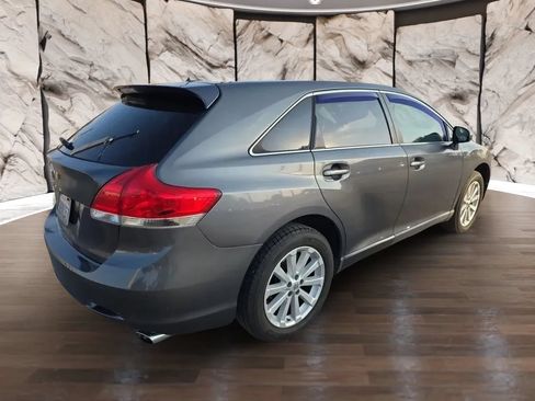 Used 2010 Toyota Venza FWD image 6