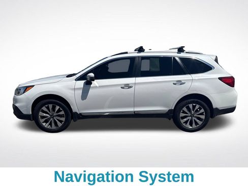 Used 2017 Subaru Outback 3.6R Touring w/ Popular Package #5A AWD/4WD image 3