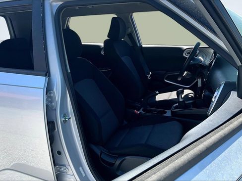 Used 2021 Kia Soul LX FWD image 27