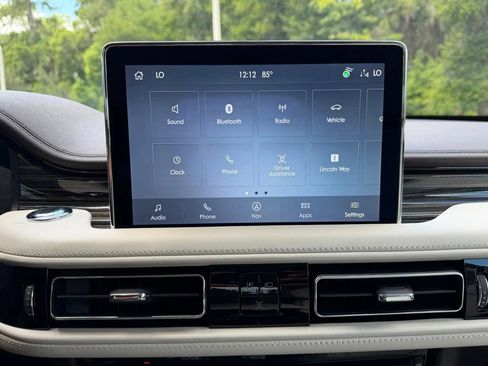 Used 2023 Lincoln Aviator Black Label w/ Class IV Trailer Tow Package AWD/4WD image 18