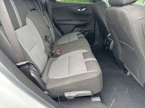 Used 2025 Chevrolet Blazer LT FWD image 15