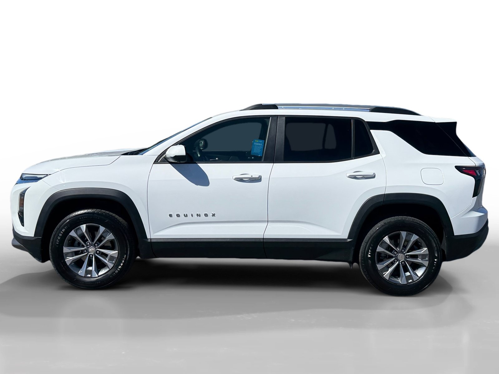 Used 2025 Chevrolet Equinox LT w/ Convenience Package II FWD image 2