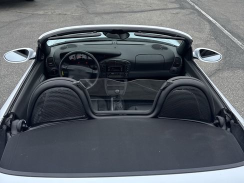 Used 1997 Porsche Boxster image 11
