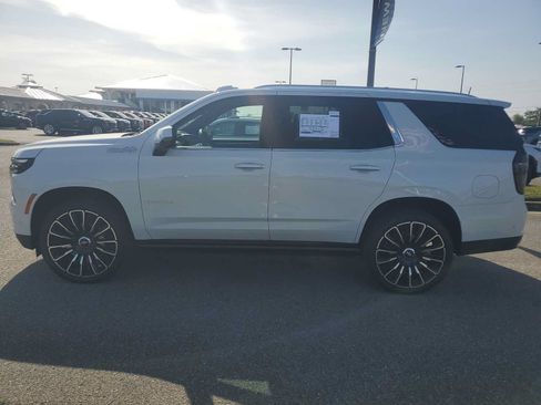 New 2026 Chevrolet Tahoe High Country AWD/4WD image 2