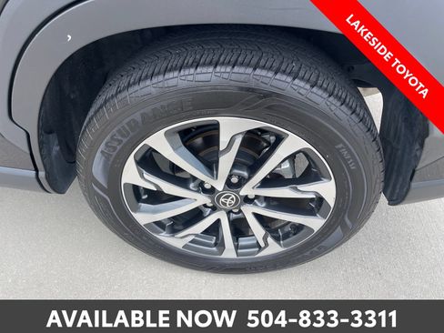 Used 2023 Toyota Corolla Cross XLE w/ Convenience Package AWD/4WD image 12